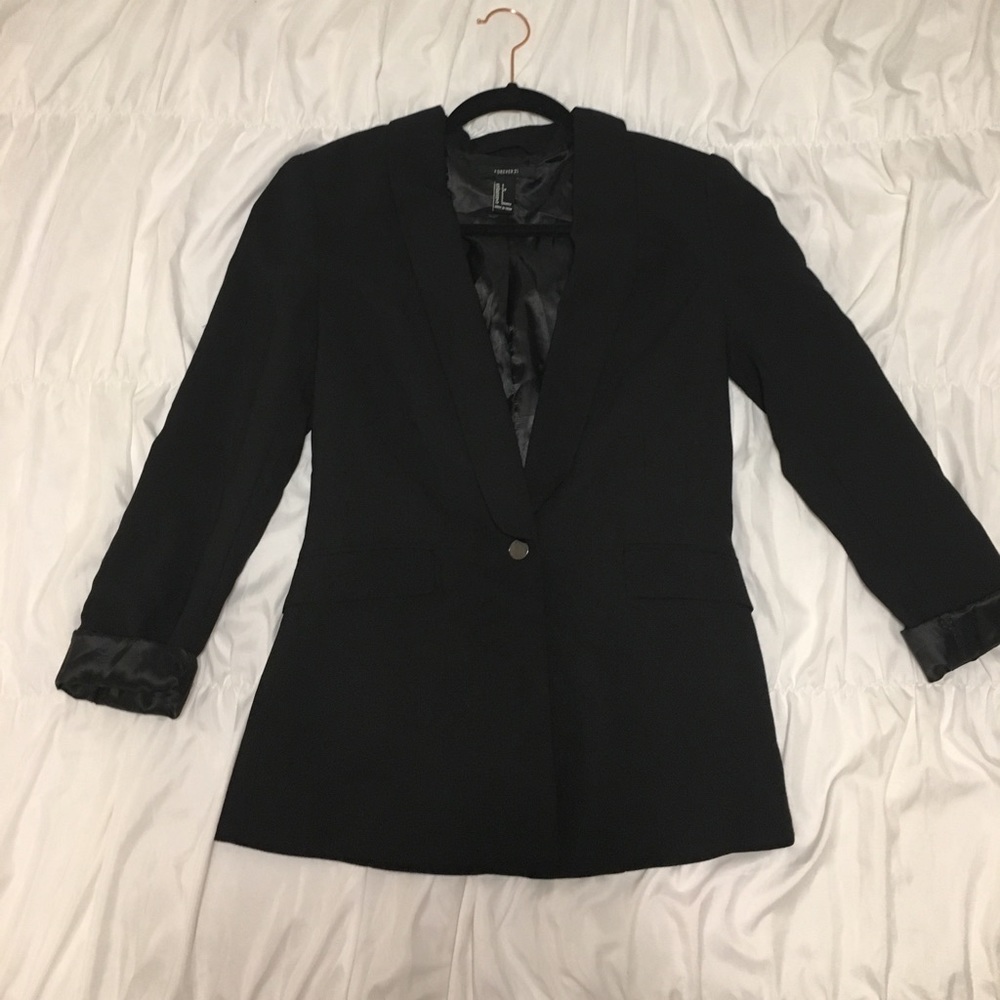 Forever 21 black blazer